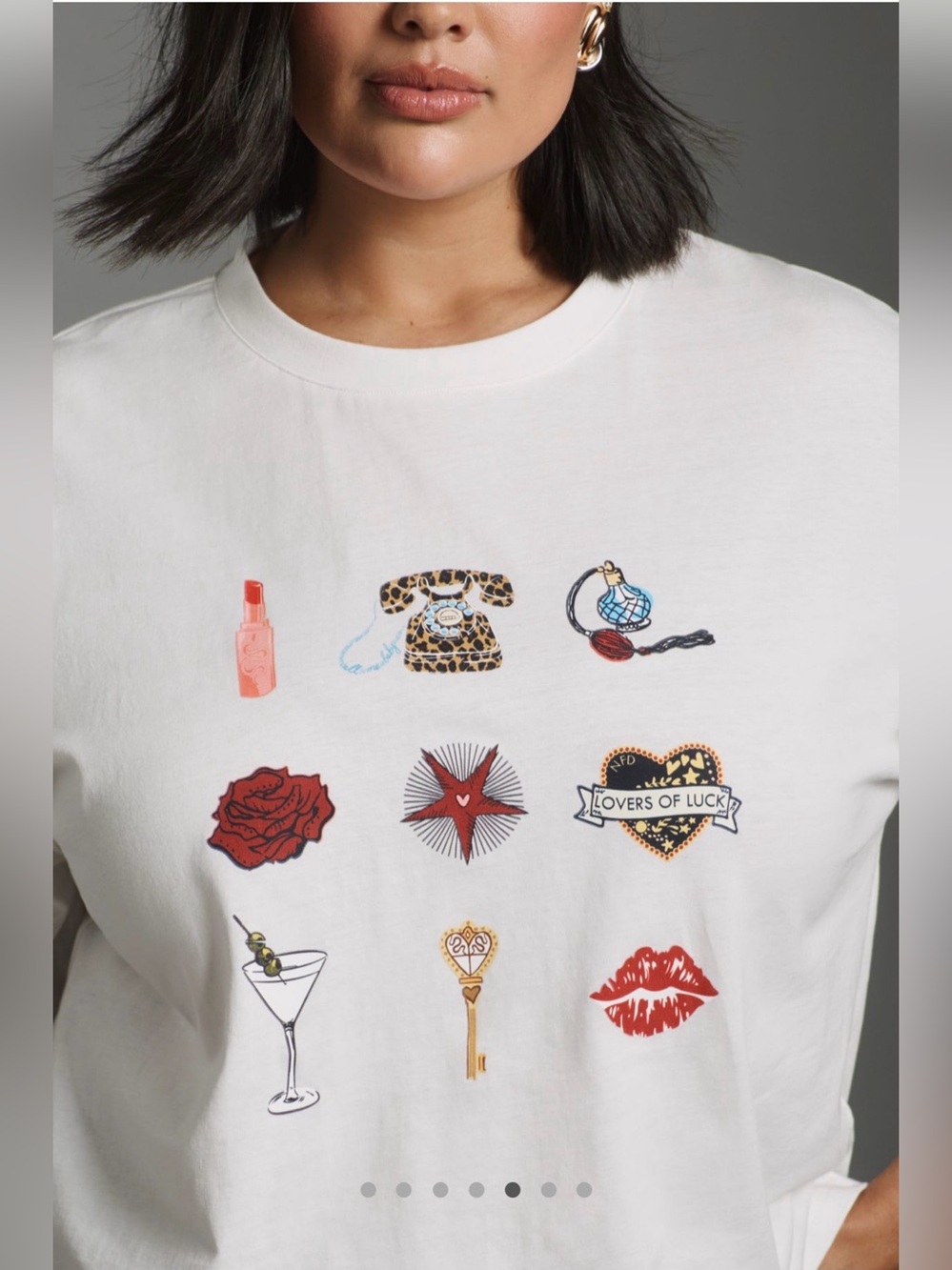 Antropologie Never Pully
Dressed, printed graphic T-shirt.
(SP)